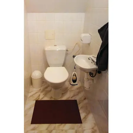 Three-bedroom Holiday In Prázdninový dům