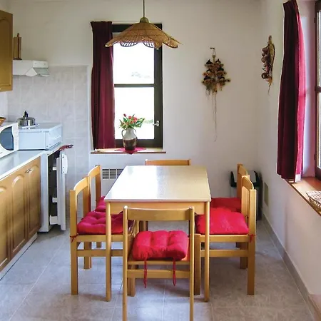 Three-bedroom Holiday In